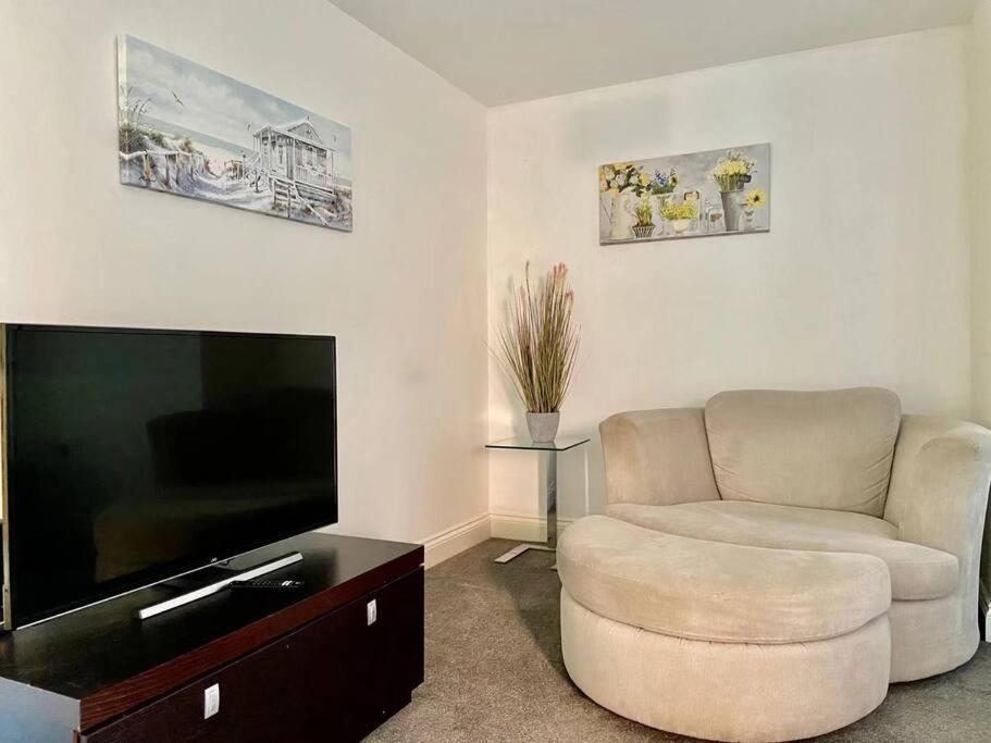 No12-Luxe Living Guest Apartment- 1 Bed-Garden-Private Parking-Wifi-Beach-City 스완지 외부 사진